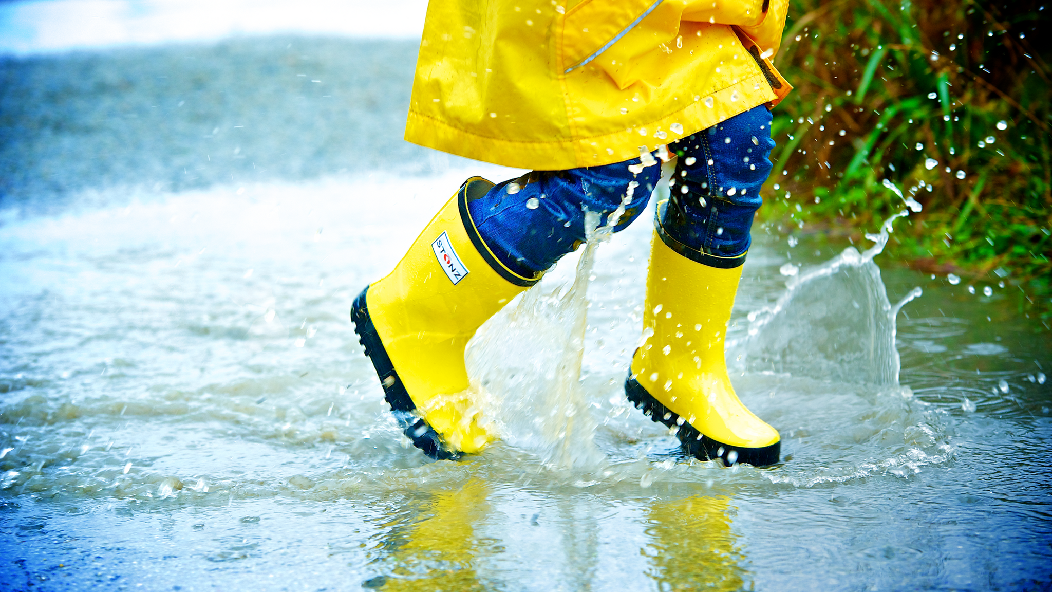 Yellow rain boots deals